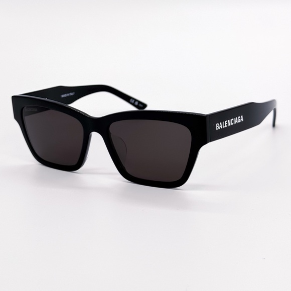 NEW BALENCIAGA BB0307SA 001 SUNGLASSES BLACK SQUARE WOMEN EYEWEAR - Picture 1 of 9